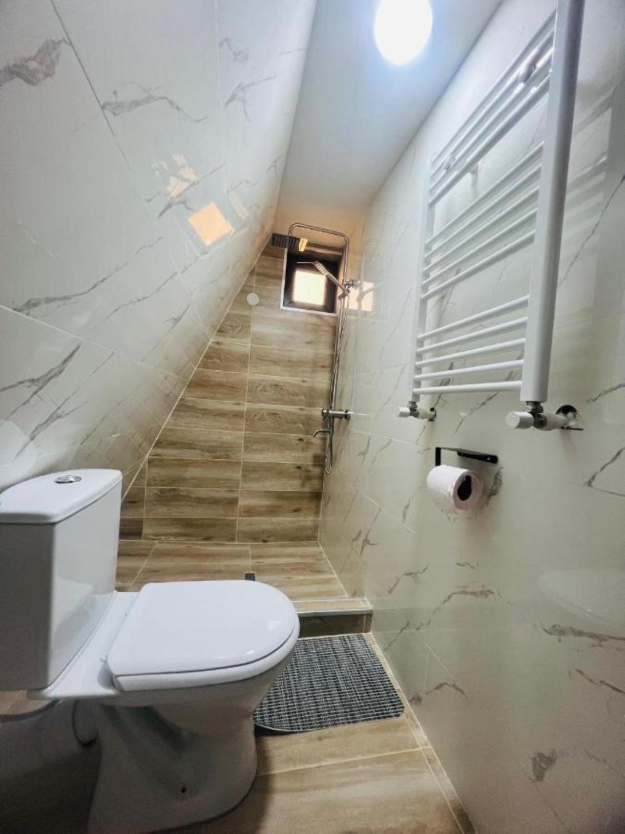 Hotel Pyramid Kazbegi Extérieur photo