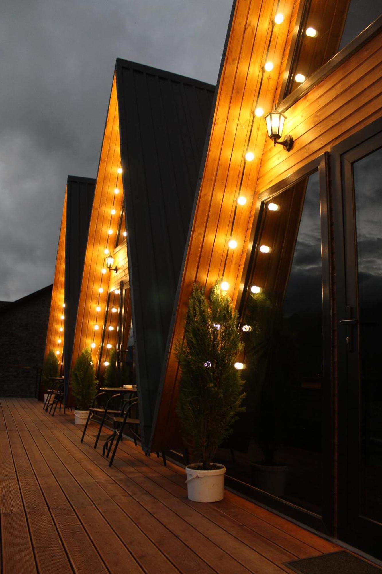 Hotel Pyramid Kazbegi Extérieur photo